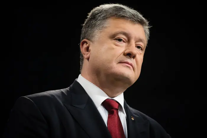 «Моя особиста втрата». Порошенко поїхав на похорон у Вінницю