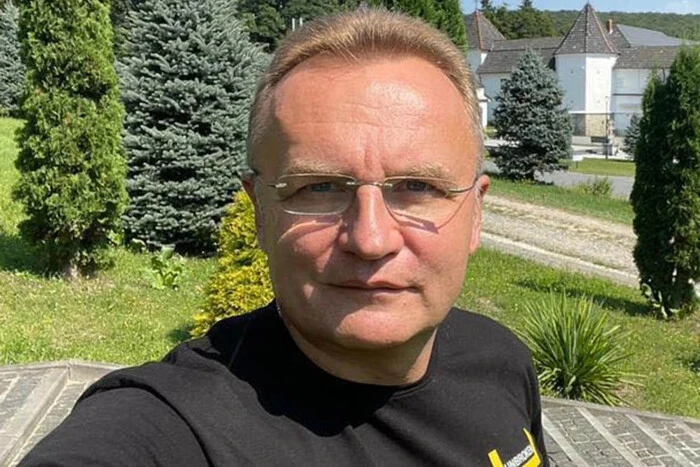 Садовий пояснив, чи можливе відкриття аеропорту у Львові під час війни